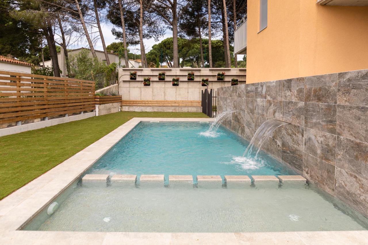 L' Escala Albana Apartaments Turistics מראה חיצוני תמונה