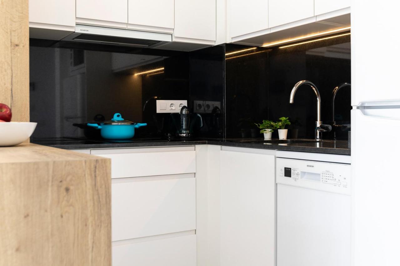 L' Escala Albana Apartaments Turistics מראה חיצוני תמונה