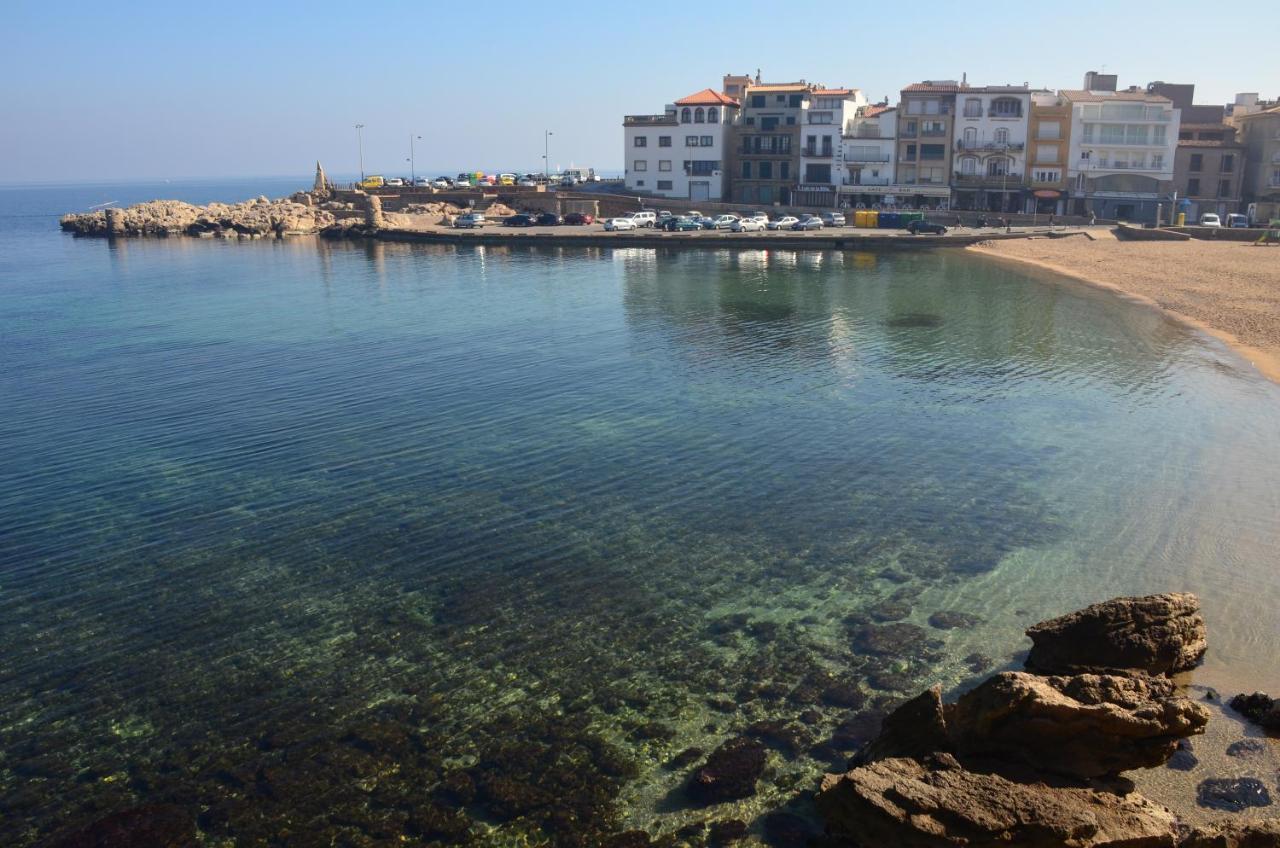 L' Escala Albana Apartaments Turistics מראה חיצוני תמונה